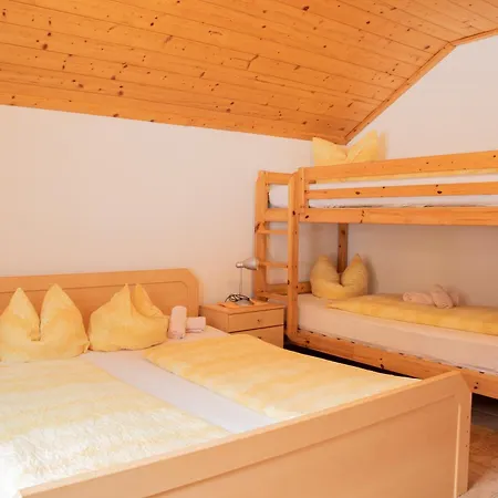 Innerfraganterwirt Guest house Flattach